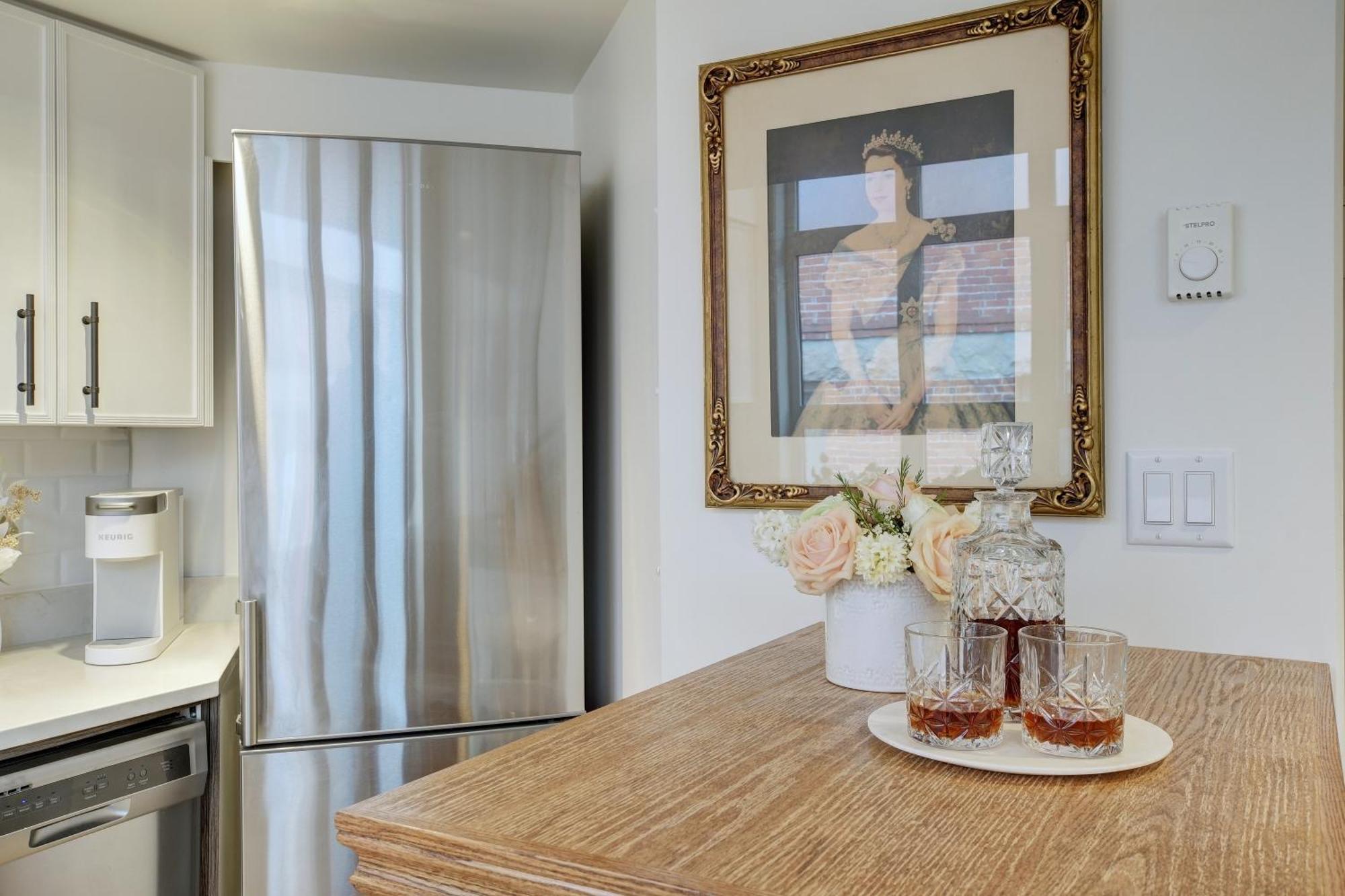 Victoria'S Parliamentary Suite With Private Rooftop Patio & Harbour View Exteriér fotografie