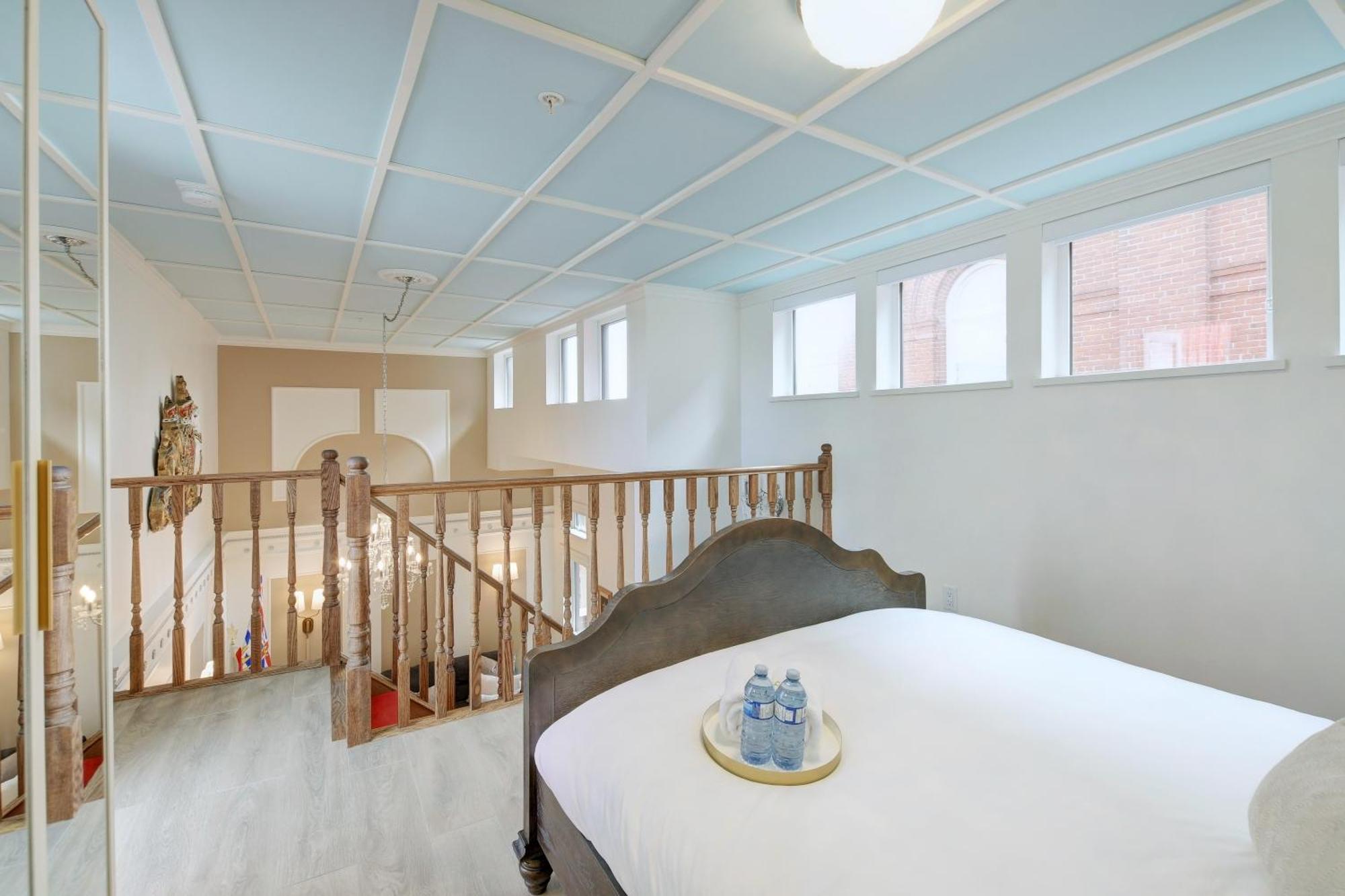 Victoria'S Parliamentary Suite With Private Rooftop Patio & Harbour View Exteriér fotografie