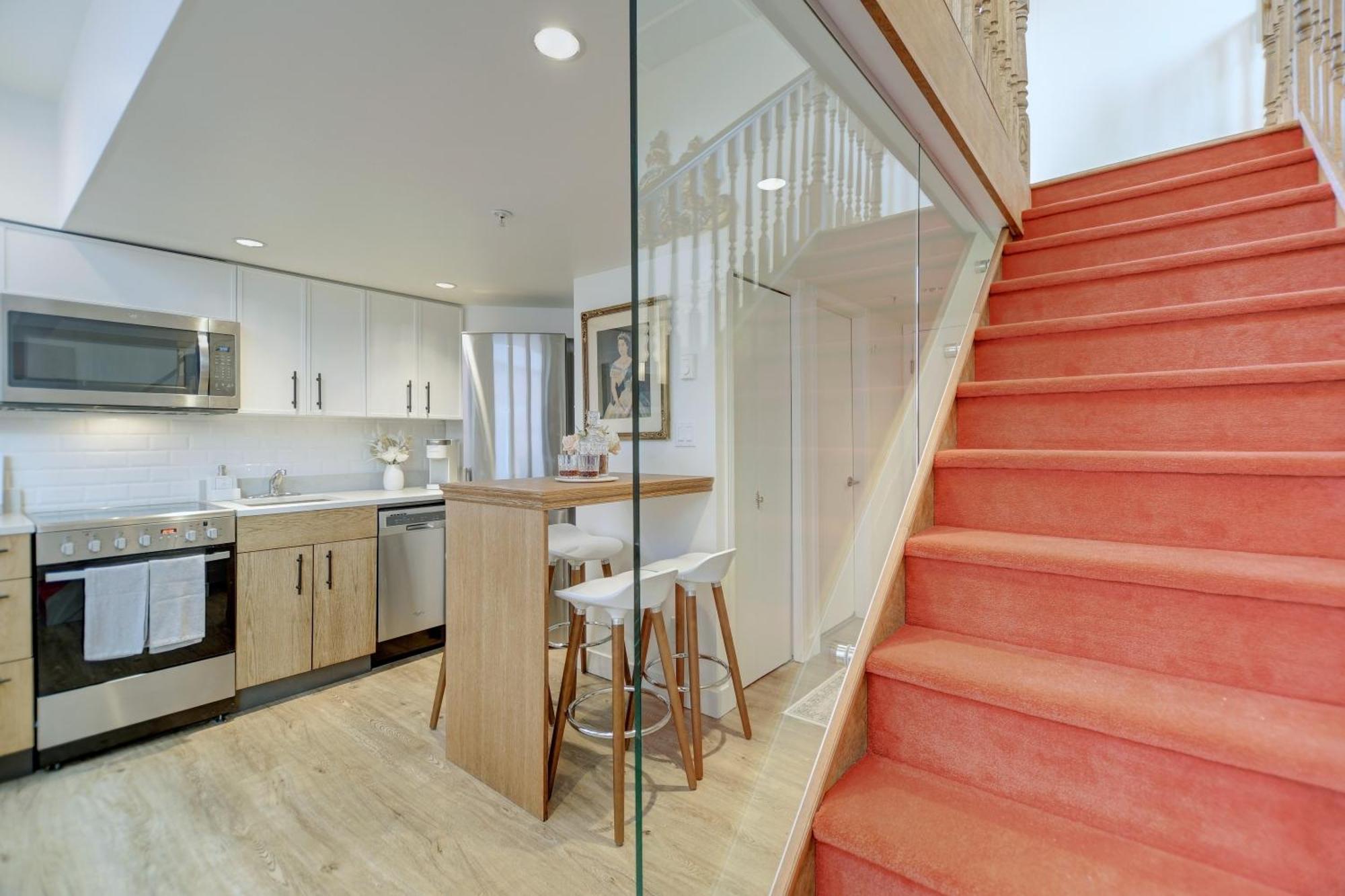 Victoria'S Parliamentary Suite With Private Rooftop Patio & Harbour View Exteriér fotografie